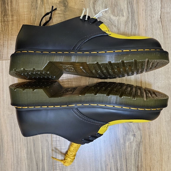 Dr. Martens x Smiley® 1461 Derby, ladies US 7, mens US 6 - Picture 6 of 9